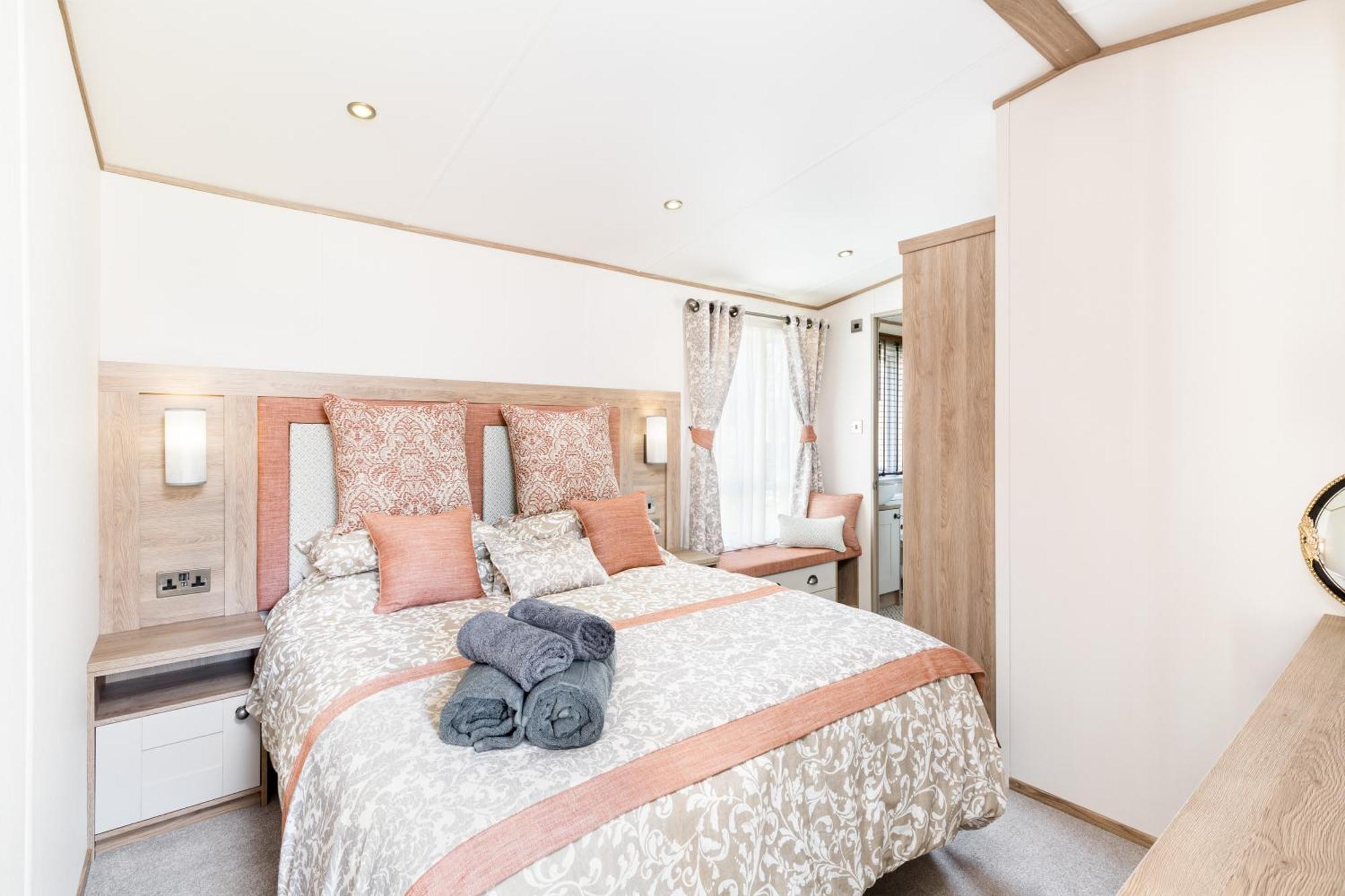 Reeds View Holiday Lodge South Cerney Eksteriør billede